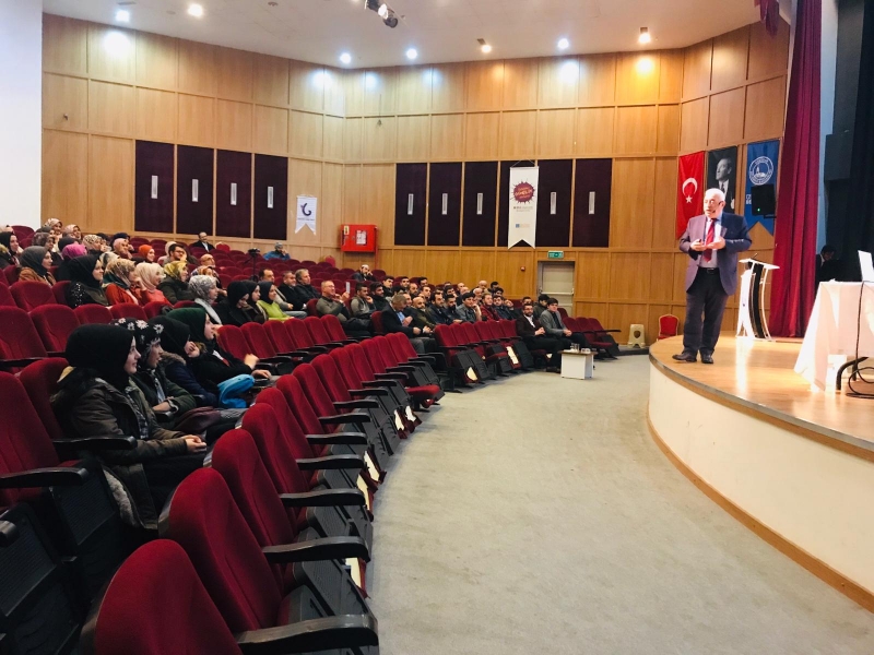 Yenilikçi Genç Öncü Kulübü-Mevlid Kandili Özel Programı "Gençlik ve Mutluluk" Yenilikçi Genç Öncü Kulübü