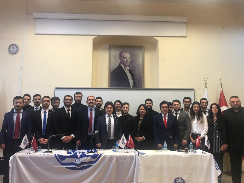 Türk Hukuku Araştırmaları Kulübü-Hukukçunun Meslek Tercihi-2 Türk Hukuku Araştırmaları Kulübü