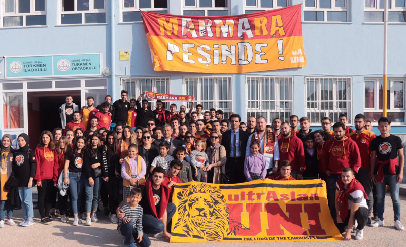 Türkmen İlkokuluna Kütüphane Açmak