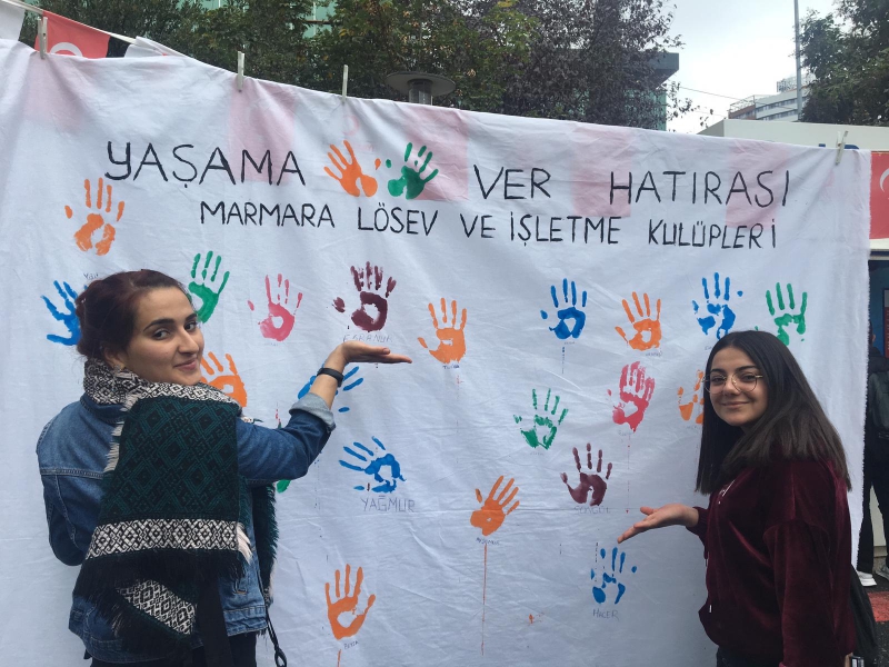 Yaşama El Ver Standı