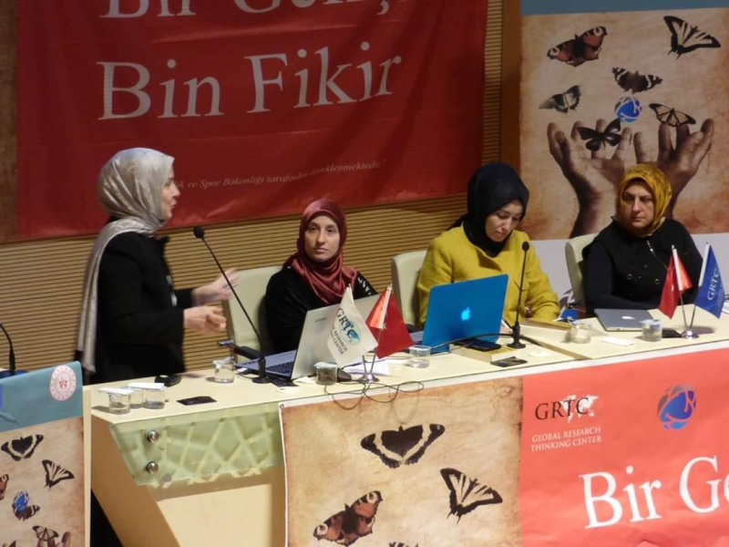 Kadın Olmak: İslam, Gelenek, Modernlik ve Ötesi