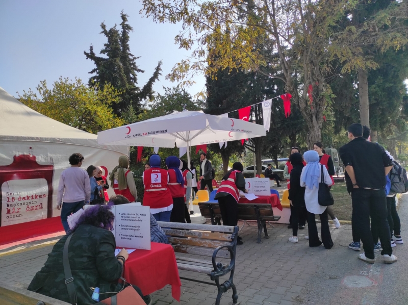Marmara Üniversitesi Türk Kızılay Kulübü-Güz Dönemi̇ Kan Bağışı Etki̇nli̇ği̇ Marmara Üniversitesi Türk Kızılay Kulübü