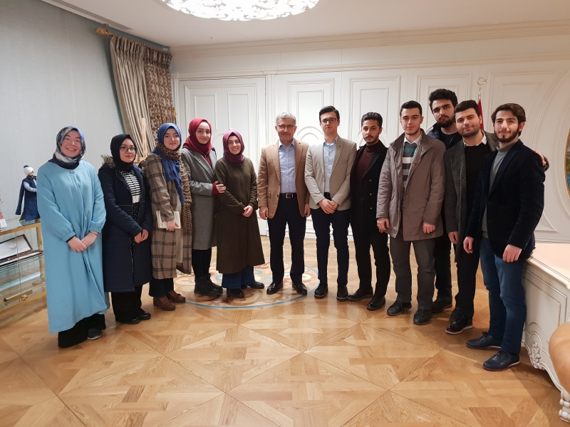Marmara Genç Vizyon Kulübü-Üsküdar Belediye Başkanını Ziyaret Marmara Genç Vizyon Kulübü