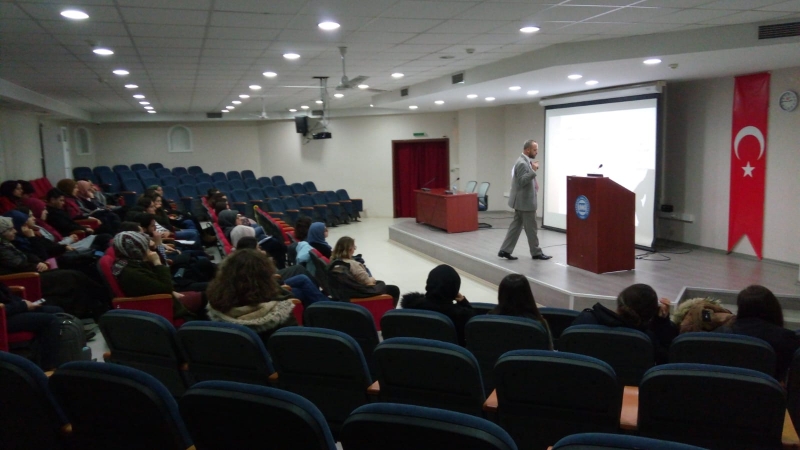 Genç Eğitimciler Kulübü-Eğitimde Mantığın yeri,kullanımi ve Safsatalar Genç Eğitimciler Kulübü