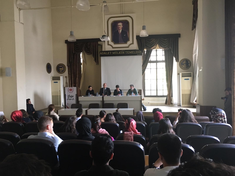 Hukuki Entegrasyon Kulübü-Çocuk Hakları Paneli Hukuki Entegrasyon Kulübü