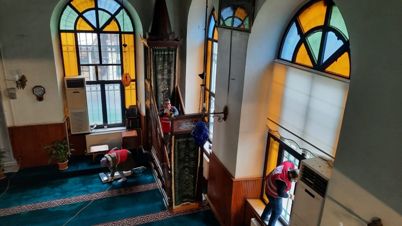 Hasanpaşa Camii Temizliği ve Lokum İkramı