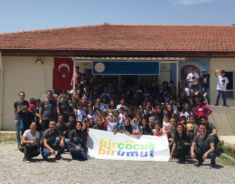 Bir Çocuk Bir Umut Kulübü-Bir El De Sen Uzat Anadolu’ya Bir Çocuk Bir Umut Kulübü