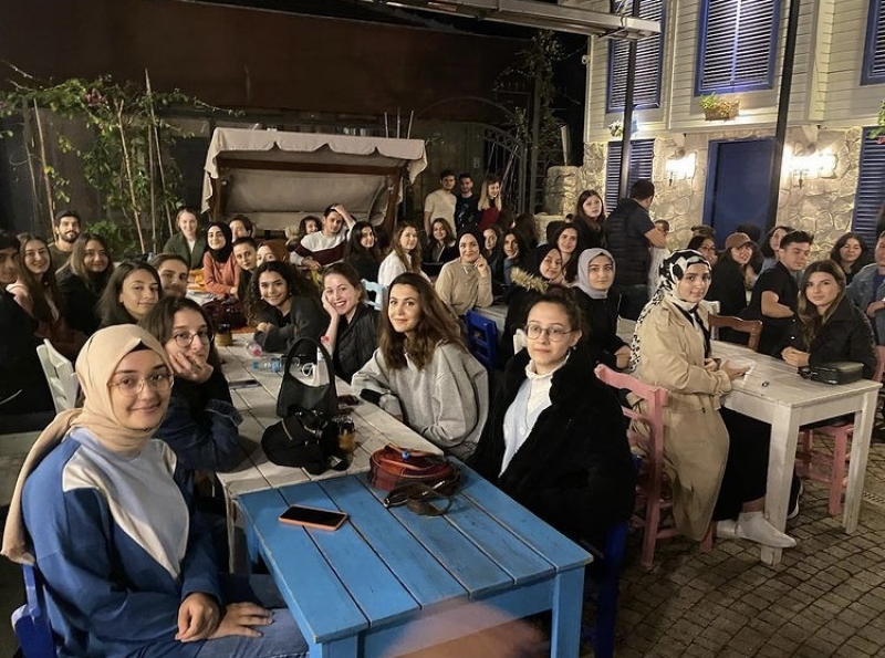 Marmara Üniversitesi Eczacılık Öğrencileri Birliği Kulübü-Sweet Talk Marmara Üniversitesi Eczacılık Öğrencileri Birliği Kulübü