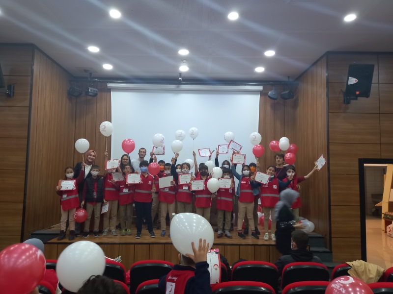 Marmara Üniversitesi Türk Kızılay Kulübü-Çocuk Üniversitesi Projesi Marmara Üniversitesi Türk Kızılay Kulübü