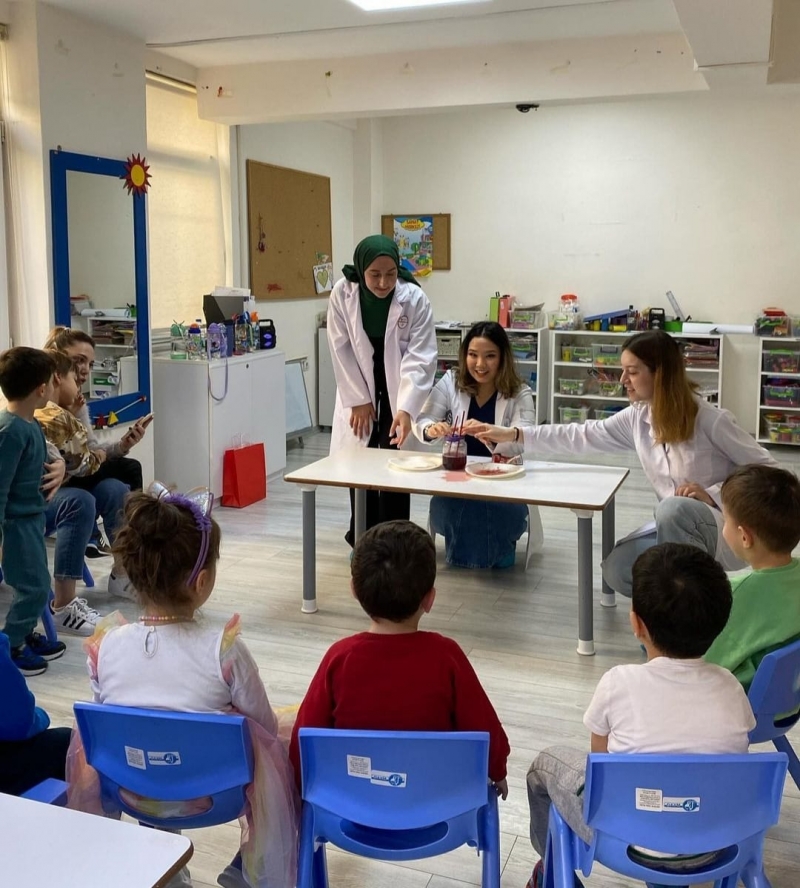Marmara Üniversitesi Eczacılık Öğrencileri Birliği Kulübü- Teddy Bear Marmara Üniversitesi Eczacılık Öğrencileri Birliği Kulübü