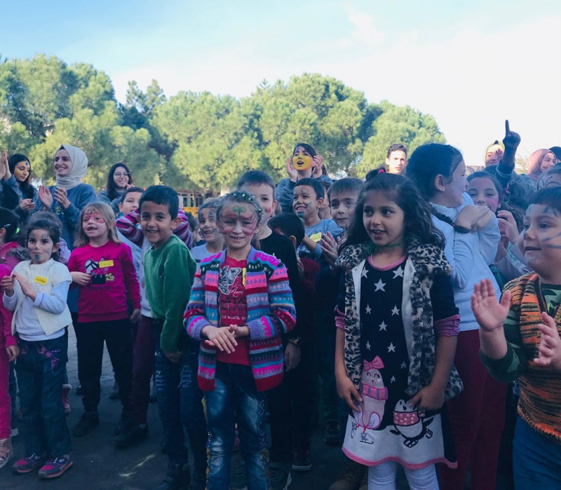 Bir Çocuk Bir Umut Kulübü-Bir El De Sen Uzat Anadolu'ya Bir Çocuk Bir Umut Kulübü
