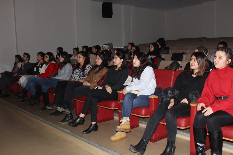 Genç İnovatif Sağlıkçılar Kulübü-Kadın Sağlığında Genç Sağlıkçıların Rolü Genç İnovatif Sağlıkçılar Kulübü