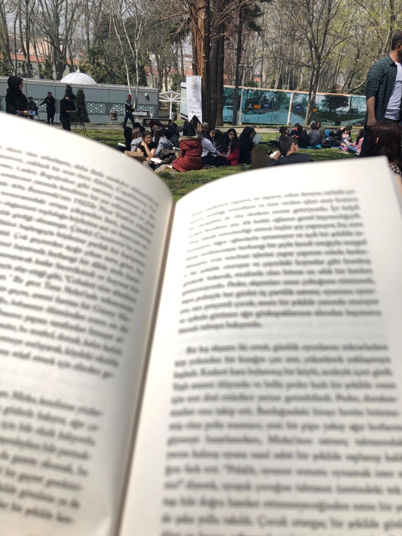 Akademik Düşünce Eğitim ve Medeniyet Kulübü-Kitap Okuma Şenliği Akademik Düşünce Eğitim ve Medeniyet Kulübü