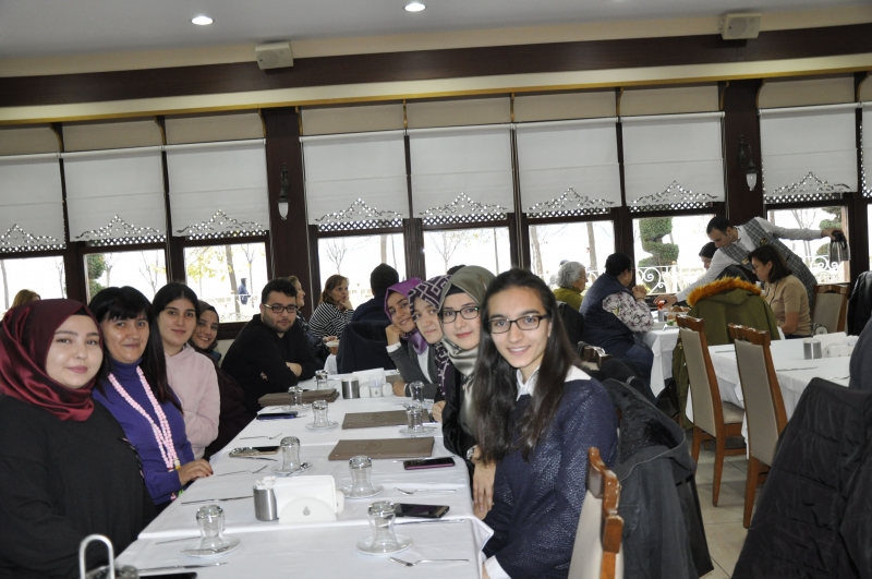 Genç İnovatif Sağlıkçılar Kulübü-Genç Sağlıkçılar Kahvaltıda, 2018 yılını Uğurluyor Genç İnovatif Sağlıkçılar Kulübü