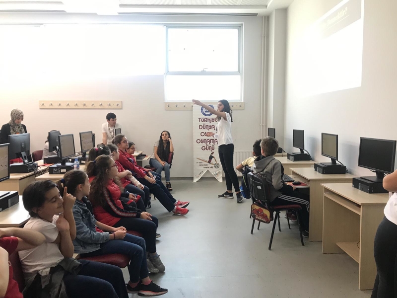 Bilişim Teknolojileri Kulübü-Tinkercad Atölye Çalışması Bilişim Teknolojileri Kulübü