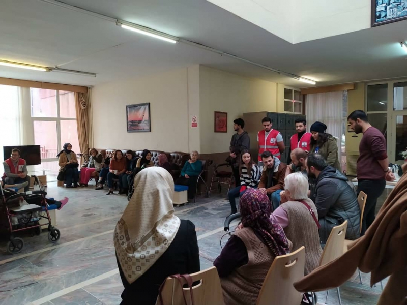 Marmara Üniversitesi Türk Kızılay Kulübü-Huzurevi Ziyareti Marmara Üniversitesi Türk Kızılay Kulübü