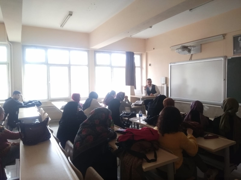 Gençlik ve İrfan Kulübü-Meb Sertifikalı Ücretsiz Osmanlı Türkçesi Kursu Gençlik ve İrfan Kulübü