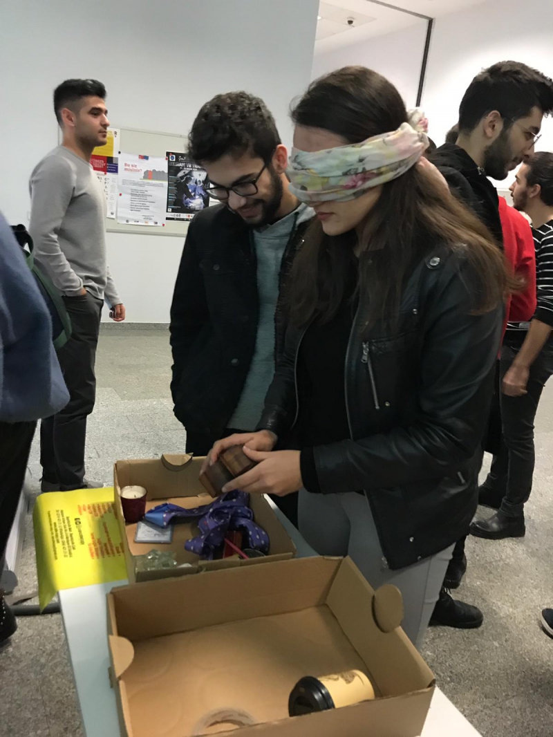 Marmara Üniversitesi Türk Tıp Öğrencileri Birliği Kulübü-3 Aralık Dünya Engelliler Günü'nde Fakültemizdeki öğrencilerle Beraber Farkındalık Sağlamak Marmara Üniversitesi Türk Tıp Öğrencileri Birliği Kulübü