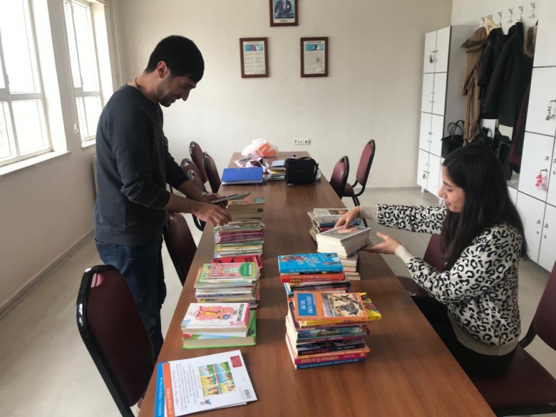 Marmara Genç Vizyon Kulübü-Bir Kitap Da Senden Olsun Marmara Genç Vizyon Kulübü