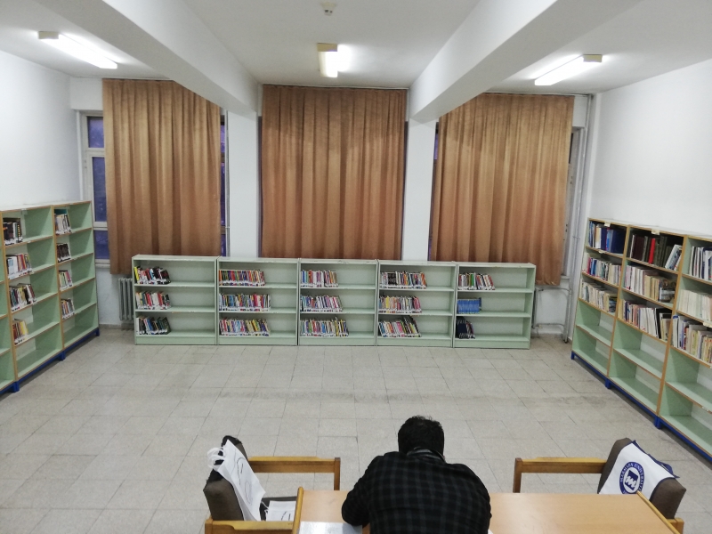 Şanlıurfa'da Köy Okuluna Kitap, Test Kitapları ve Kırtasiye Malzemesi Yardımı