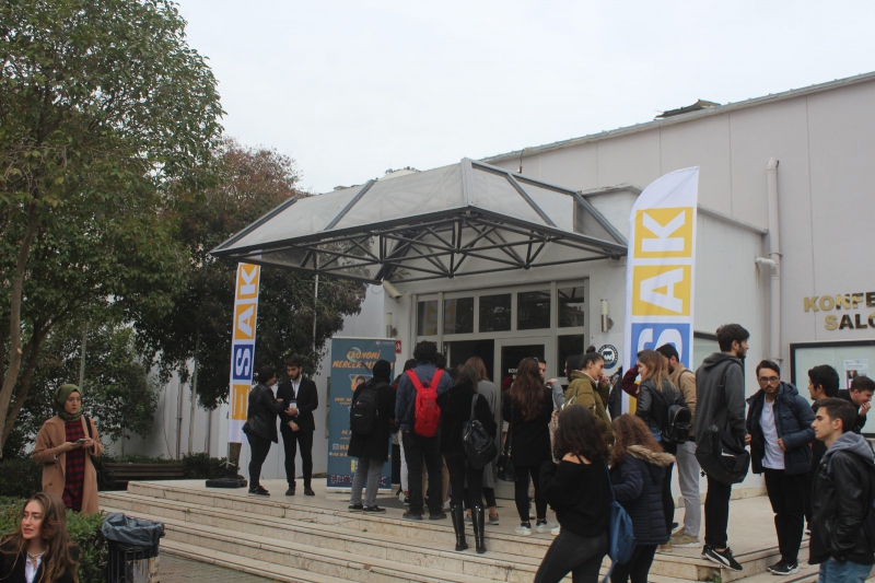 Ekonomik ve Sosyal Araştırmalar Kulübü (ESAK)-Ekonomi Mercek Altında Ekonomik ve Sosyal Araştırmalar Kulübü (ESAK)