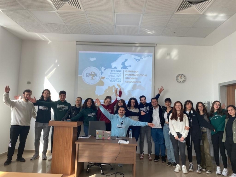 Marmara Üniversitesi Eczacılık Öğrencileri Birliği Kulübü-EPSA-Twinnet Sunumu Marmara Üniversitesi Eczacılık Öğrencileri Birliği Kulübü