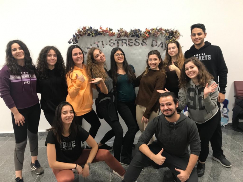 Marmara Üniversitesi Eczacılık Öğrencileri Birliği Kulübü-Anti-stress Günü Marmara Üniversitesi Eczacılık Öğrencileri Birliği Kulübü