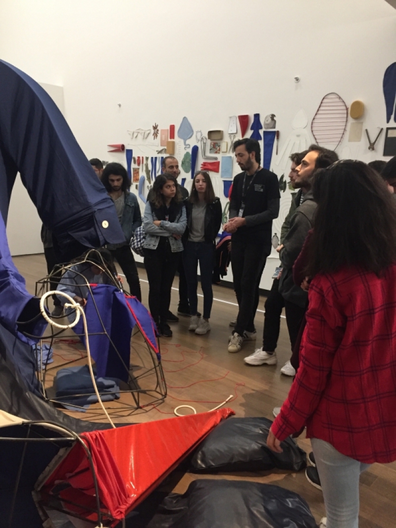 Sanat Kulübü-16. İstanbul Bienalini Hep Birlikte Geziyoruz! Sanat Kulübü
