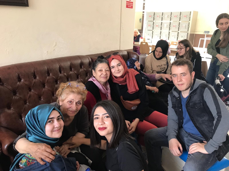 Marmara Üniversitesi Türk Kızılay Kulübü-Huzurevi Ziyareti Marmara Üniversitesi Türk Kızılay Kulübü