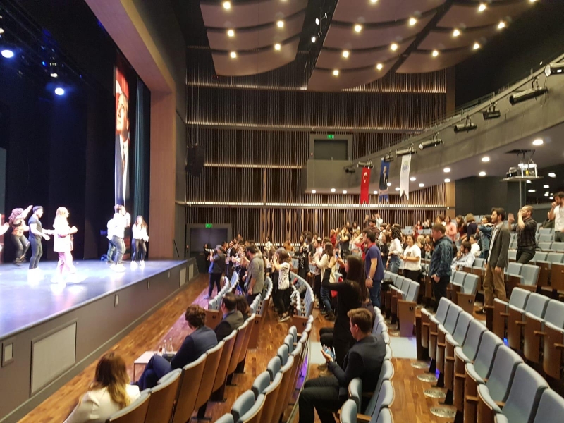 Marmara İşletme Kulübü-Companıes Meet Youth