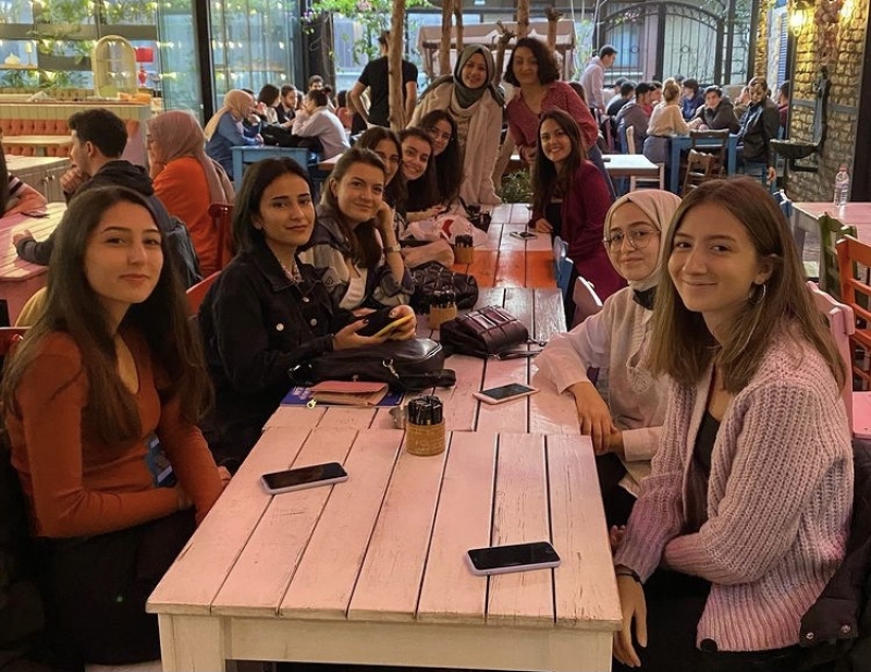 Marmara Üniversitesi Eczacılık Öğrencileri Birliği Kulübü-Sweet Talk Marmara Üniversitesi Eczacılık Öğrencileri Birliği Kulübü