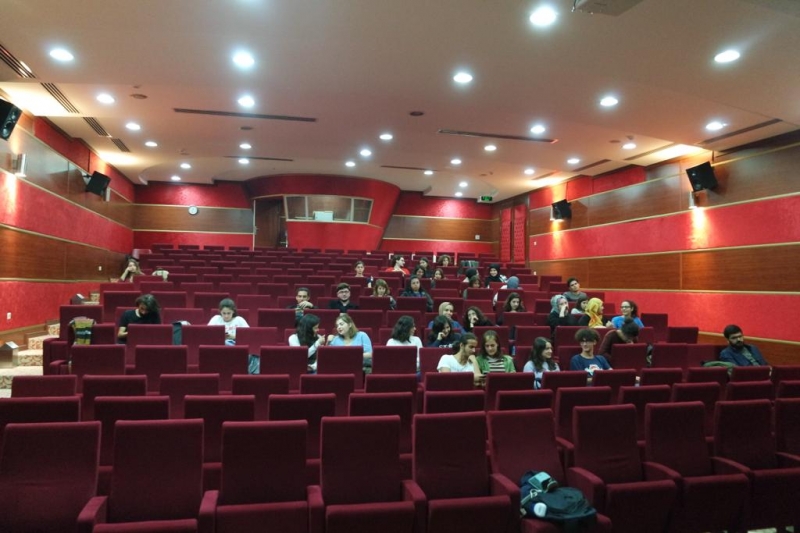 Sinema Kulübü-Karpuz Kabuğundan Gemiler Yapmak filmi gösterimi Sinema Kulübü