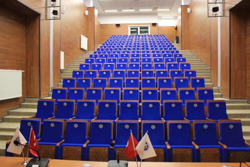 Hukuk Fakültesi Konferans Salonu