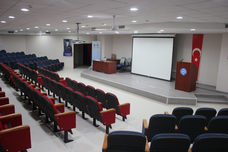 Fen-Edebiyat Fakültesi Konferans Salonu